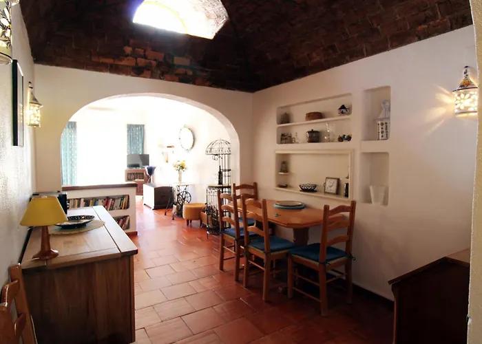 V2 - Aldeia Do Golfe B2 *